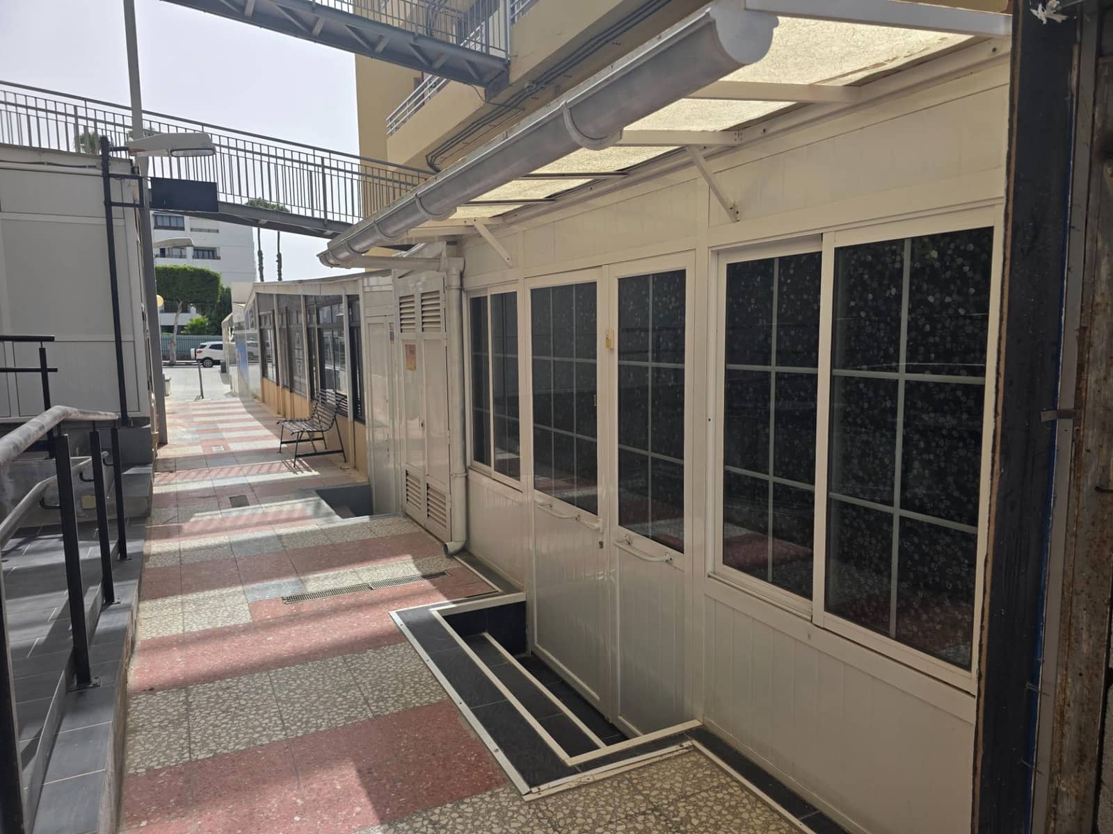 Commercial for sale in Playa del Ingles with garage - € 185,000 (Ref: 9128203)