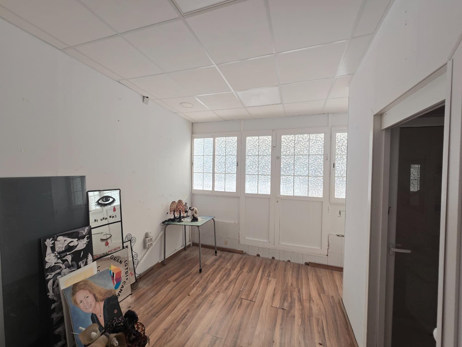 Commercial for sale in Playa del Ingles with garage - € 185,000 (Ref: 9128203)