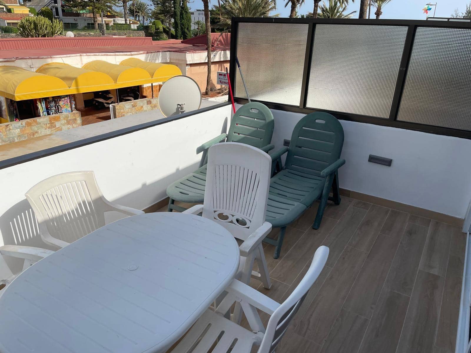 2 soveværelse Lejlighed til leje i San Agustin med swimmingpool - € 1.800 (Ref: 9269686)