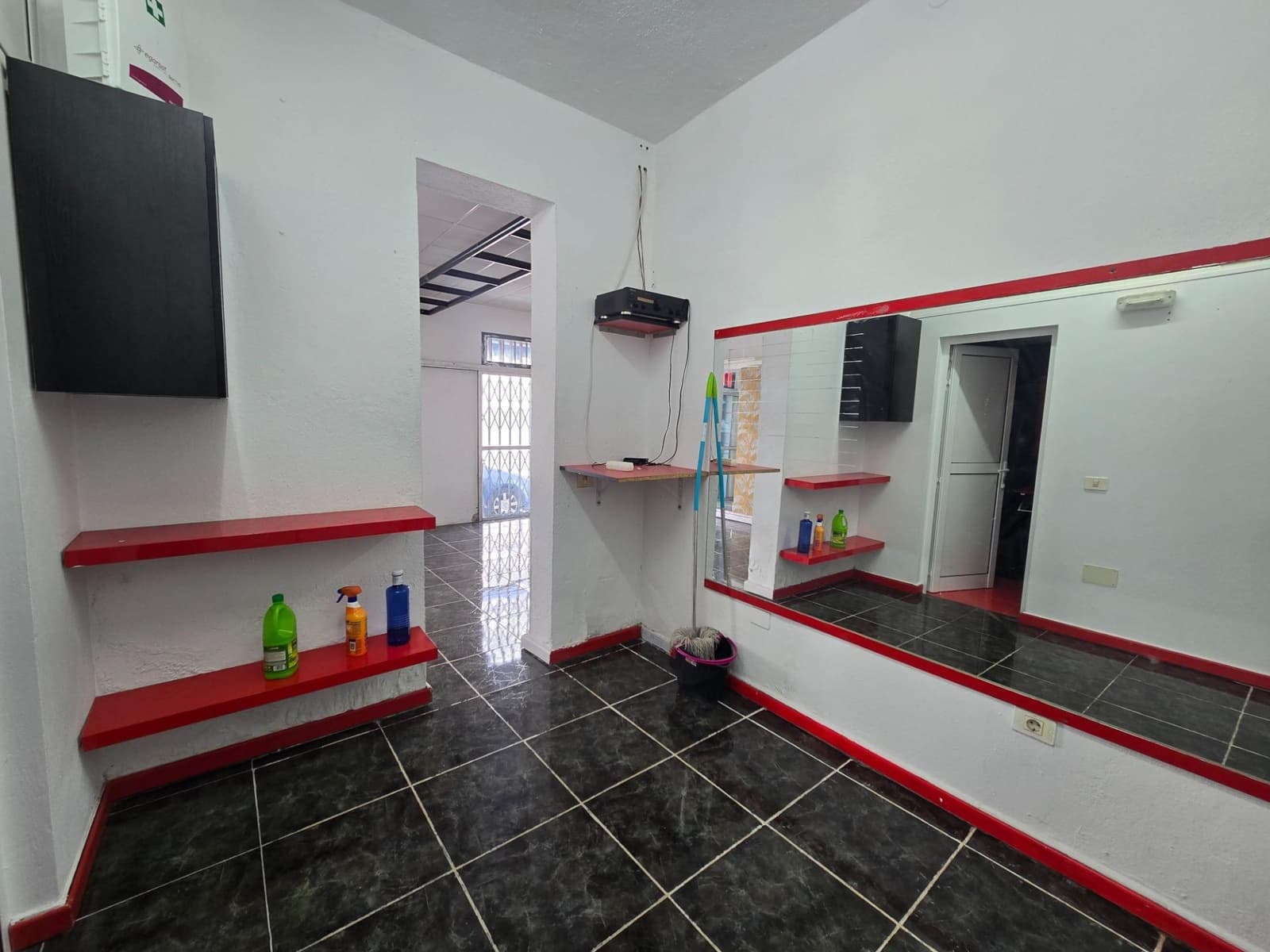 Local Comercial en Mogán en alquiler - 900 € (Ref: 9305165)