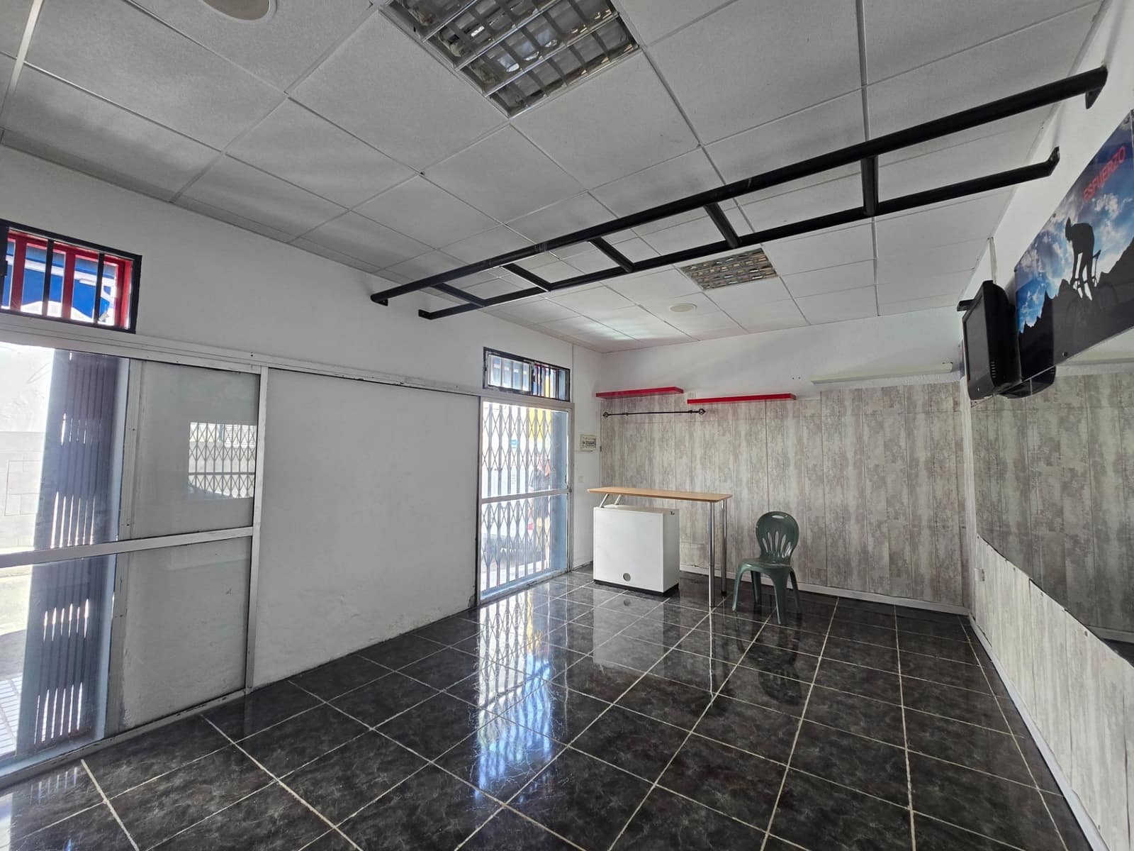 Local Comercial en Mogán en alquiler - 900 € (Ref: 9305165)