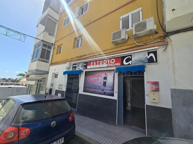 Local Commercial à louer à Mogán - 900 € (Ref: 9305165)