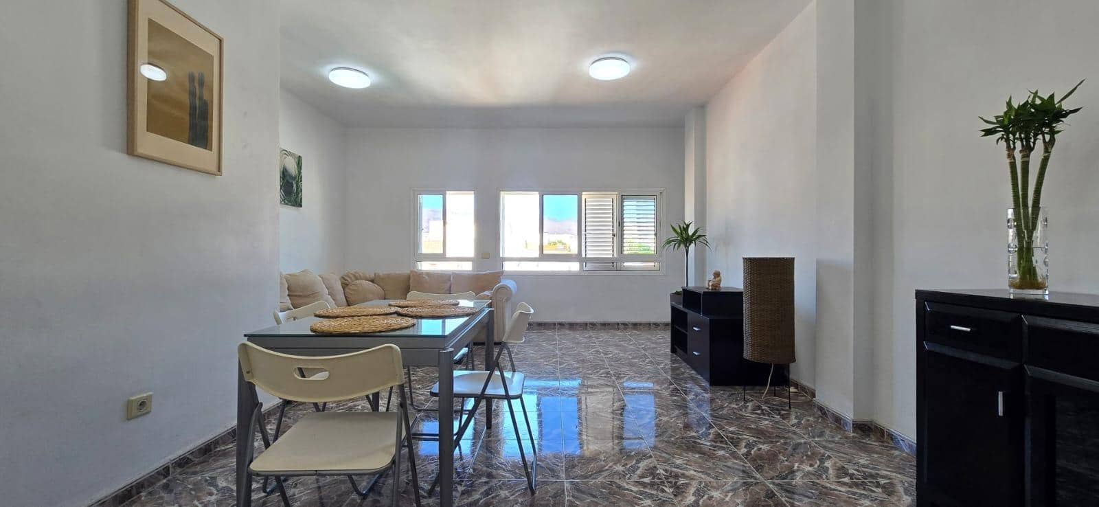 2 bedroom Flat for sale in Santa Lucia de Tirajana with garage - € 198,000 (Ref: 9317820)