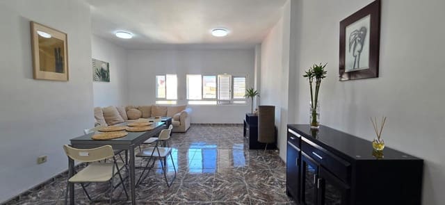 2 soveværelse Lejlighed til salg i Santa Lucía de Tirajana med garage - € 198.000 (Ref: 9317820)