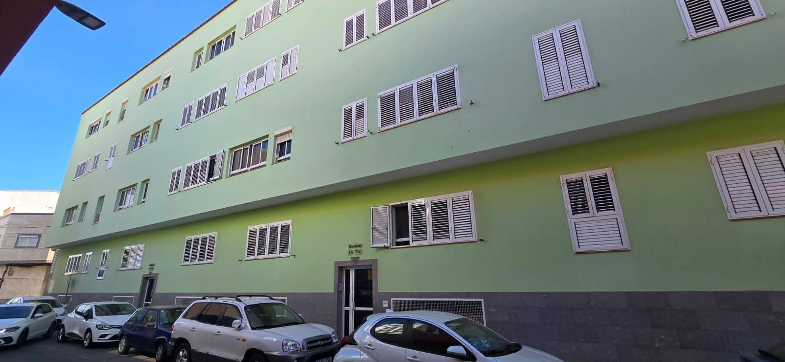 2 bedroom Flat for sale in Santa Lucia de Tirajana with garage - € 198,000 (Ref: 9317820)