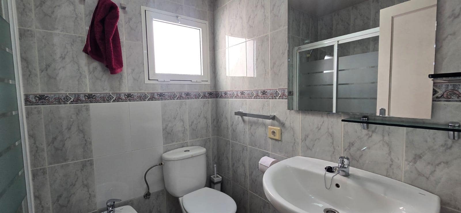 2 bedroom Flat for sale in Santa Lucia de Tirajana with garage - € 198,000 (Ref: 9317820)