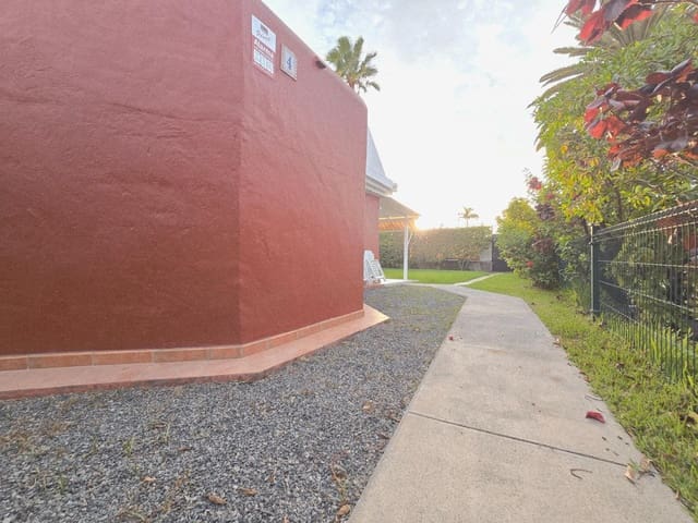 3 sovrum Bungalow att hyra i Maspalomas, San Bartolomé de Tirajana med pool - 1 980 € (Ref: 9321870)