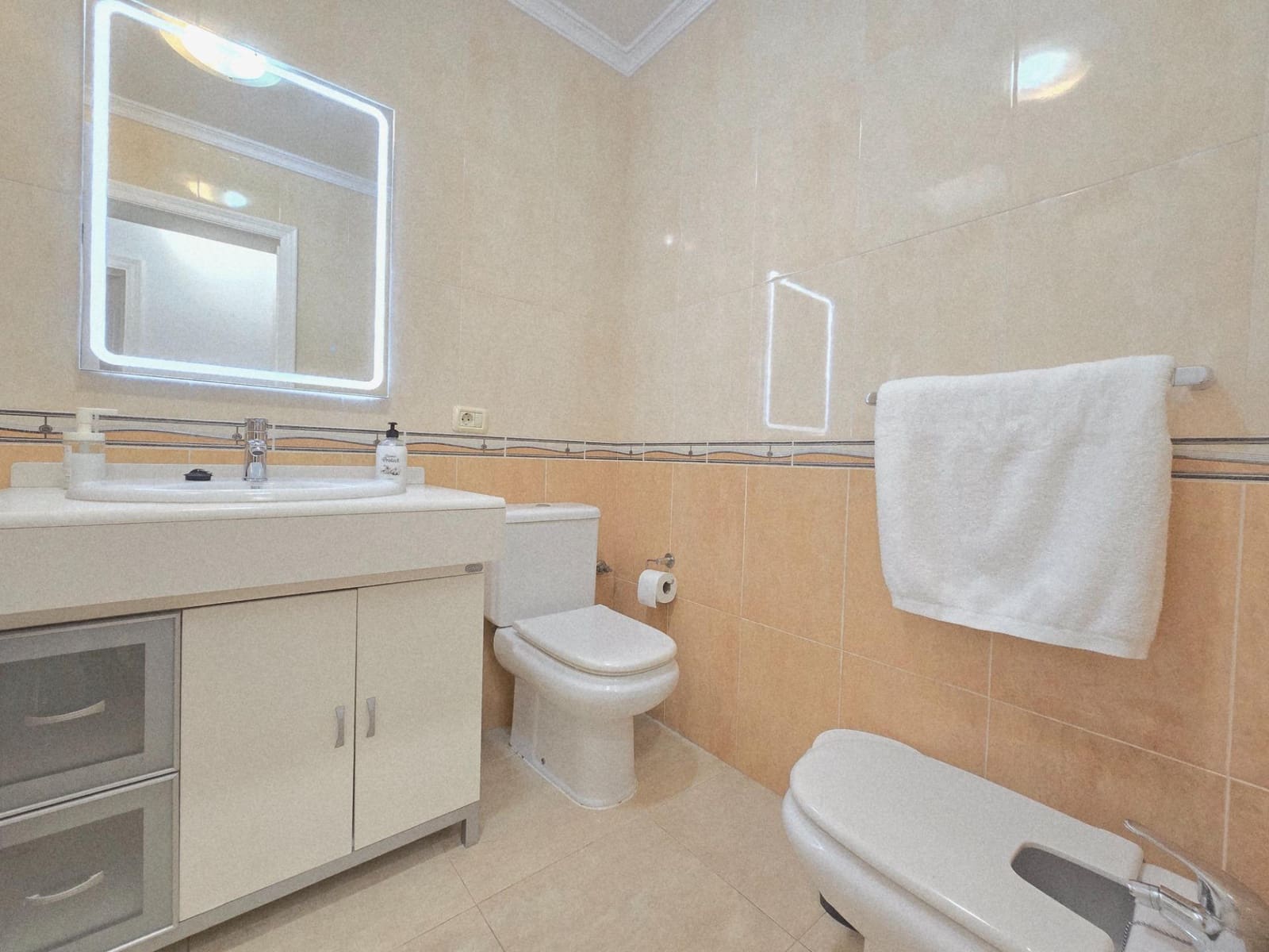 3 soveværelse Bungalow til leje i Maspalomas med swimmingpool - € 1.980 (Ref: 9321870)