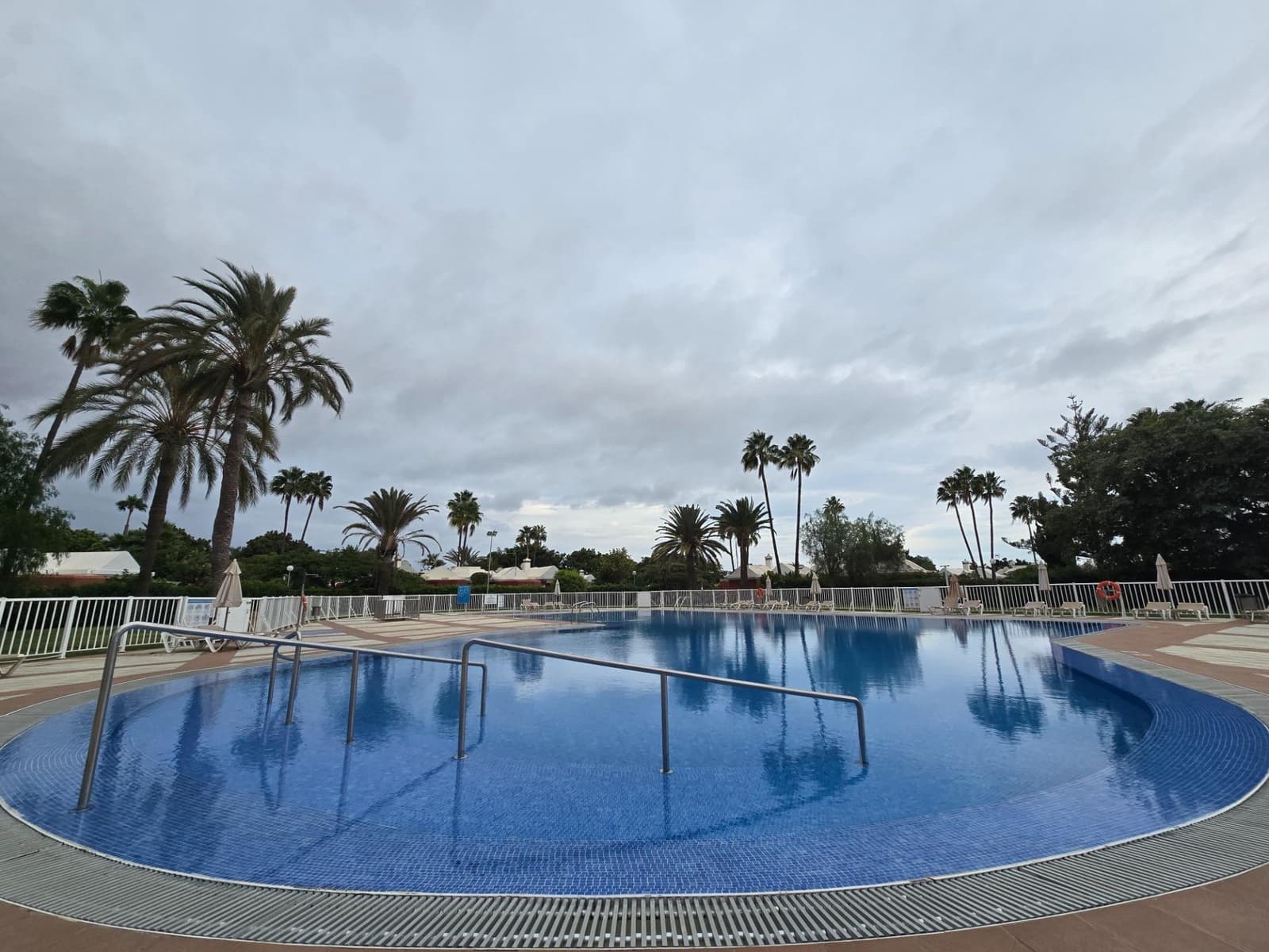 3 soveværelse Bungalow til leje i Maspalomas med swimmingpool - € 1.980 (Ref: 9321870)