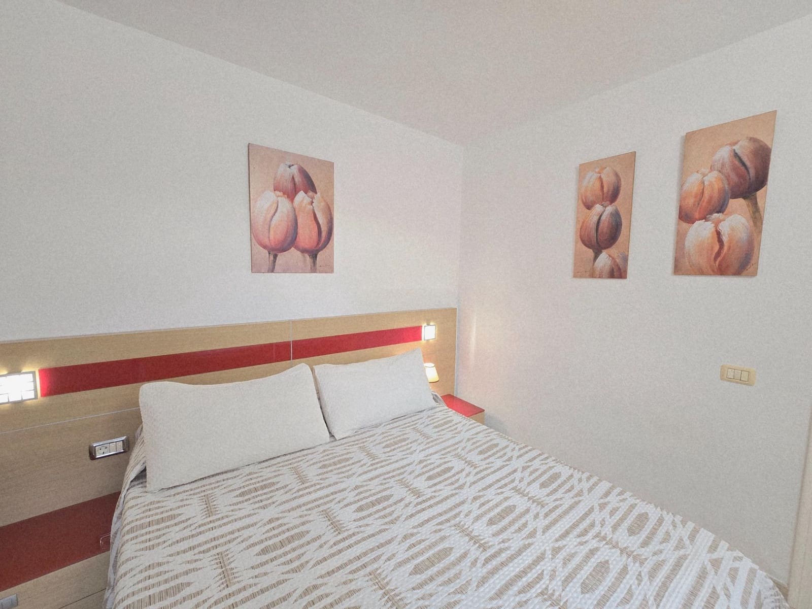3 soverom Bungalow til leie i Maspalomas med svømmebasseng - € 1 900 (Ref: 9321870)