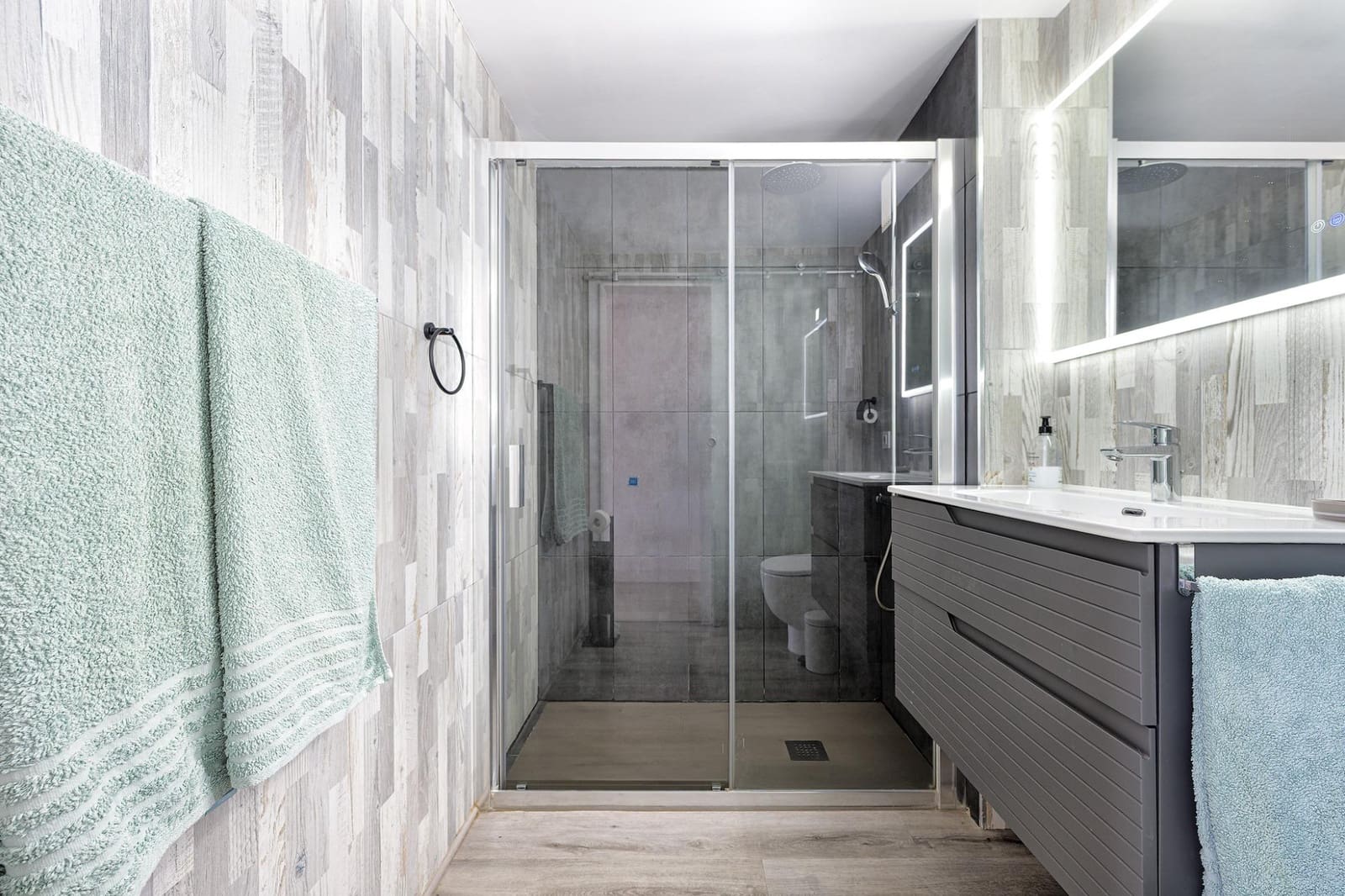 1 slaapkamer Appartement te koop in Playa del Ingles met zwembad - € 315.000 (Ref: 9400888)