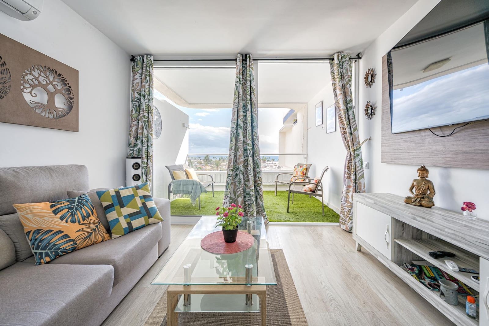 1 slaapkamer Appartement te koop in Playa del Ingles met zwembad - € 315.000 (Ref: 9400888)