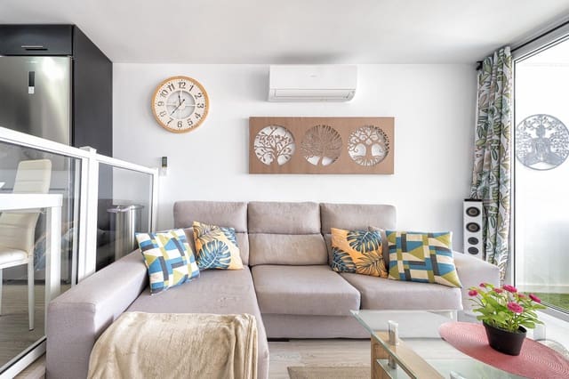 1 slaapkamer Appartement te koop in Playa del Inglés, San Bartolomé de Tirajana met zwembad - € 315.000 (Ref: 9400888)