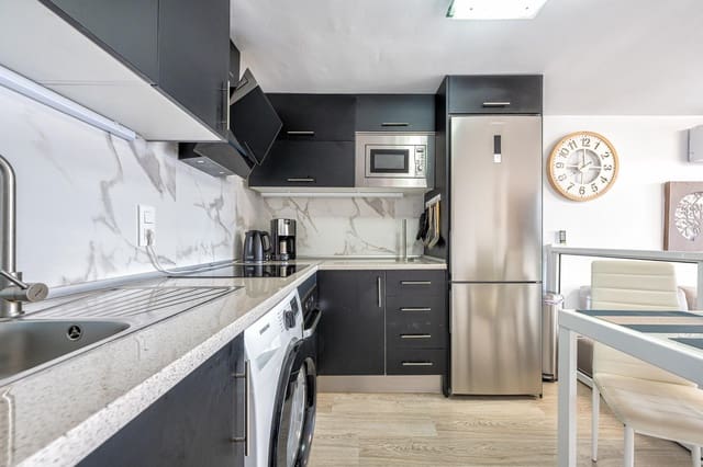 1 camera da letto Appartamento in vendita in Playa del Inglés, San Bartolomé de Tirajana con piscina - 315.000 € (Rif: 9400888)