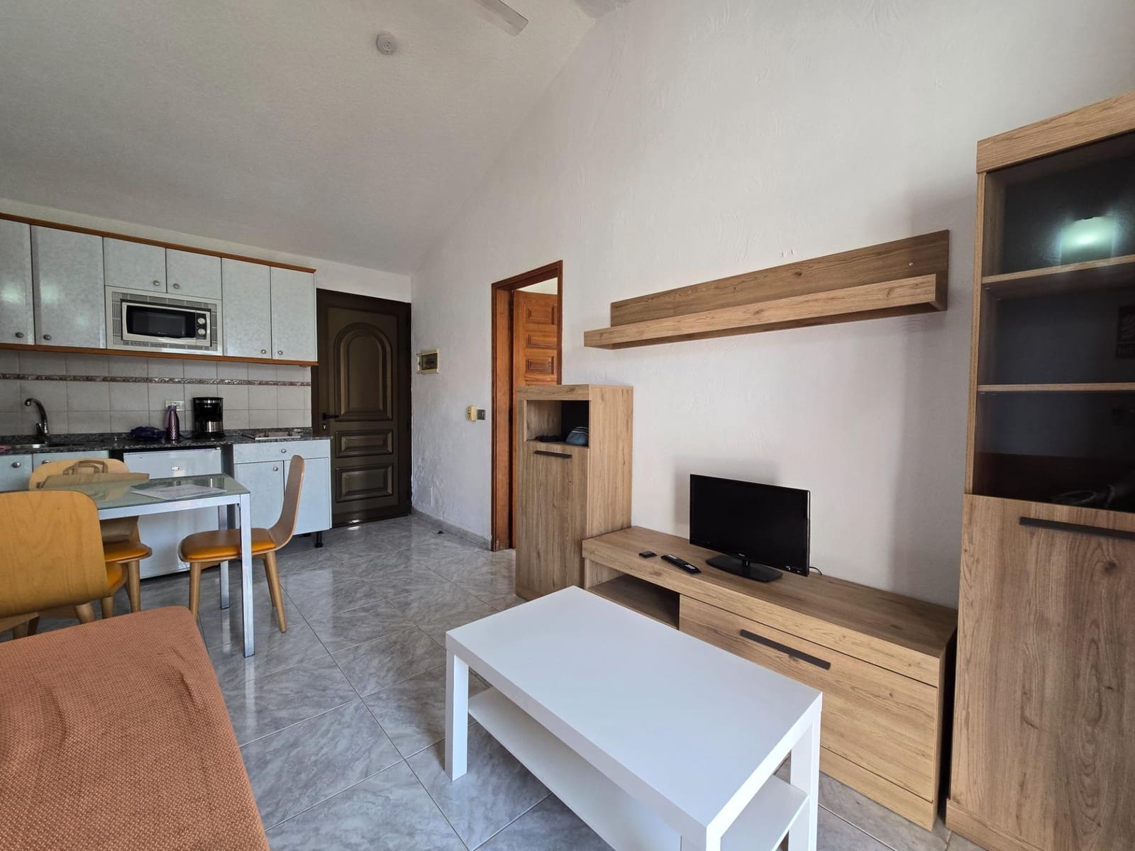 1 bedroom Bungalow for rent in Playa del Ingles - € 1,300 (Ref: 9427163)