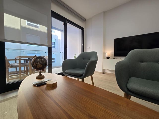 2 slaapkamer Appartement te huur in Arguineguín, Mogán met zwembad garage - € 1.500 (Ref: 9441891)