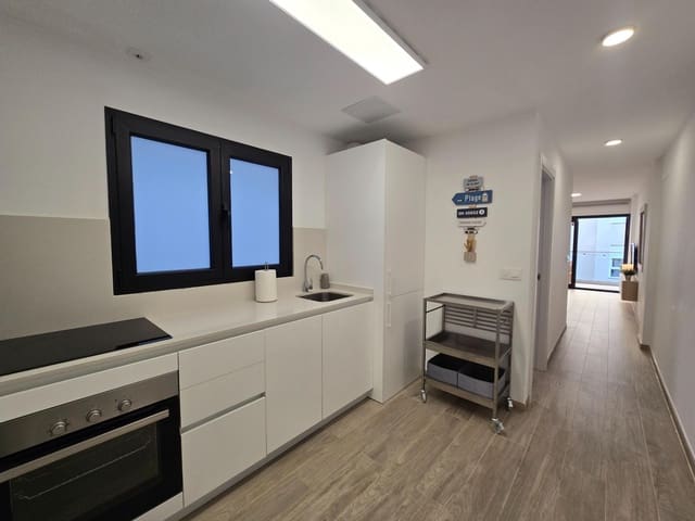 2 slaapkamer Appartement te huur in Arguineguín, Mogán met zwembad garage - € 1.500 (Ref: 9441891)