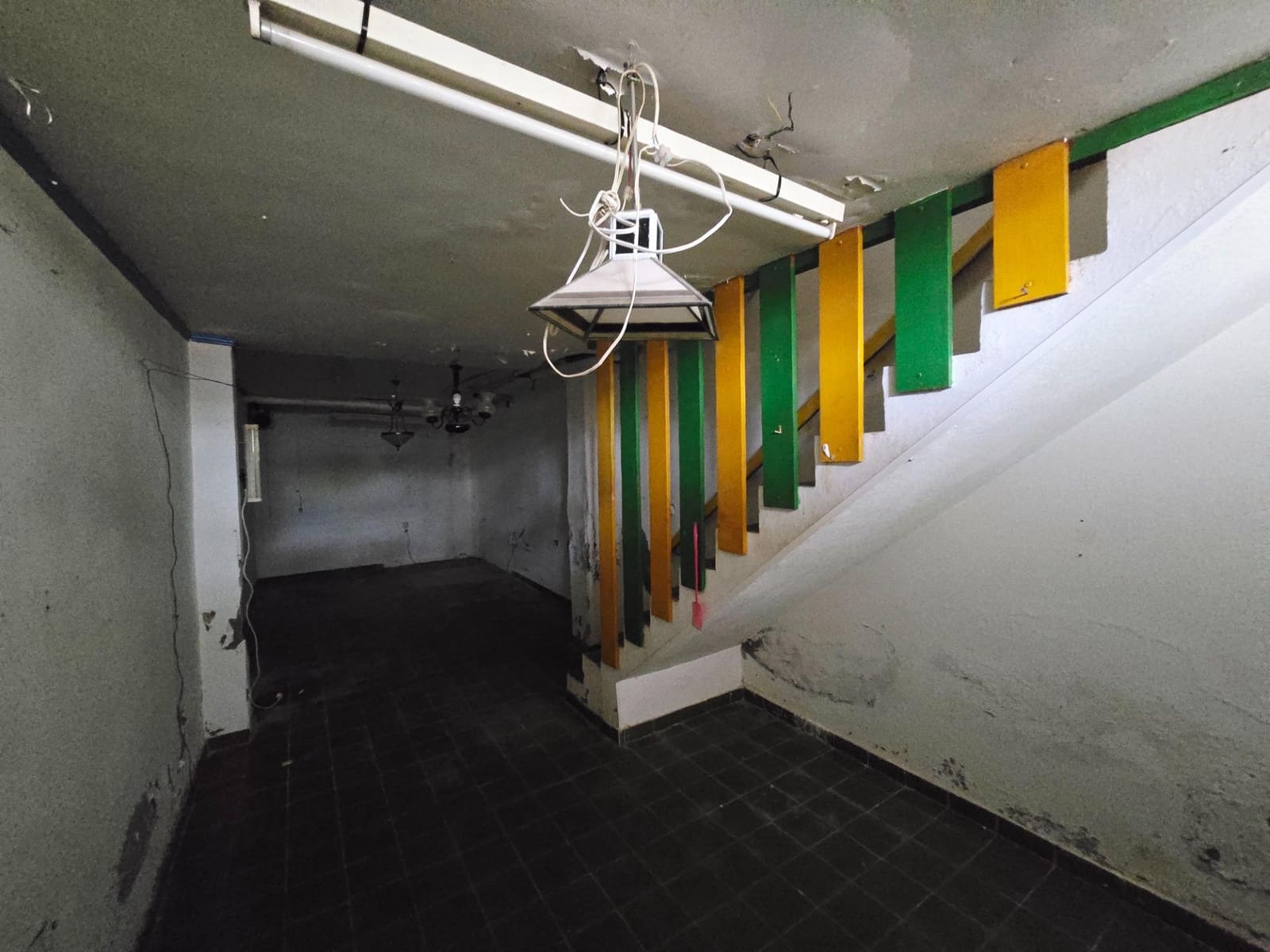 Kommersiell til salgs i Playa del Ingles med svømmebasseng - € 150 000 (Ref: 9462056)