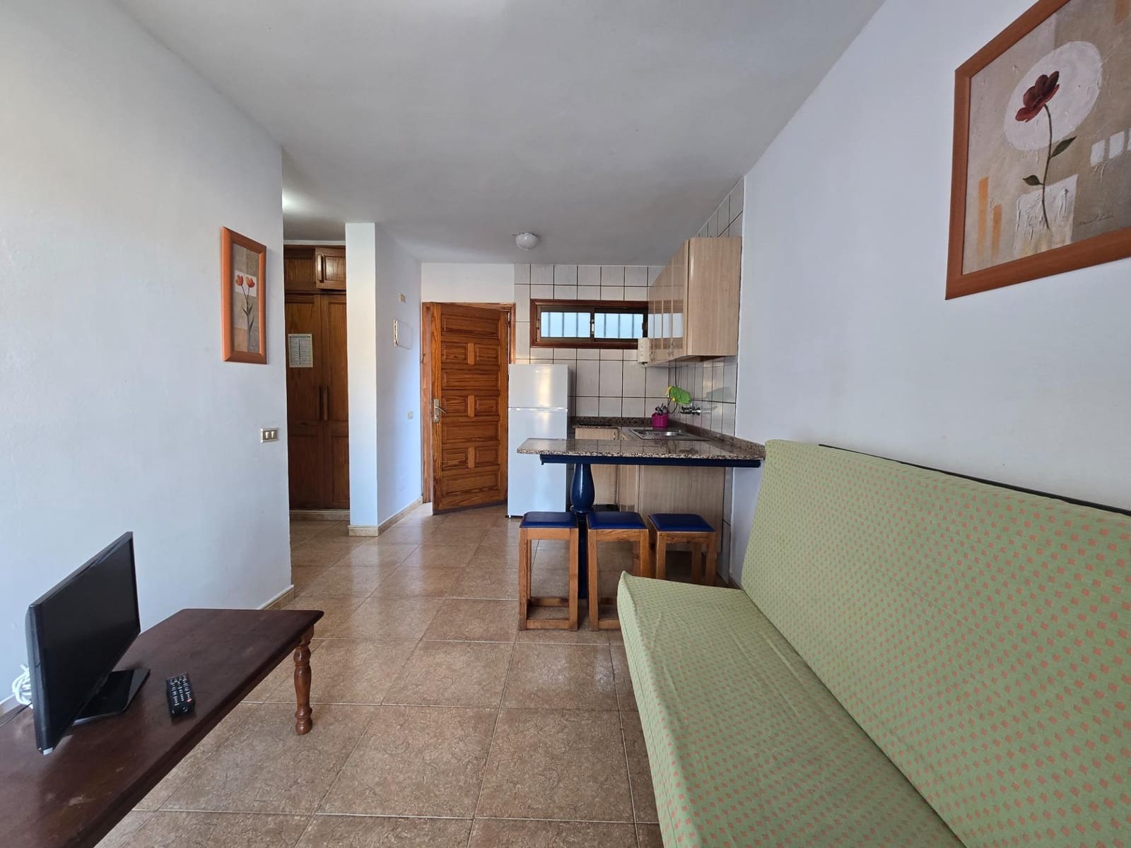 1 bedroom Apartment for sale in Puerto Rico with pool - € 155,000 (Ref: 9479185)