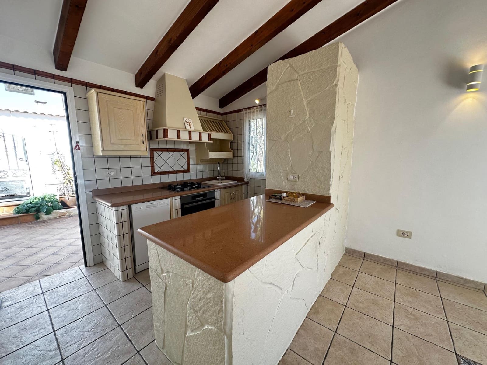 Bungalow de 2 habitaciones en Playa del Inglés en venta con piscina - 369.000 € (Ref: 9497161)