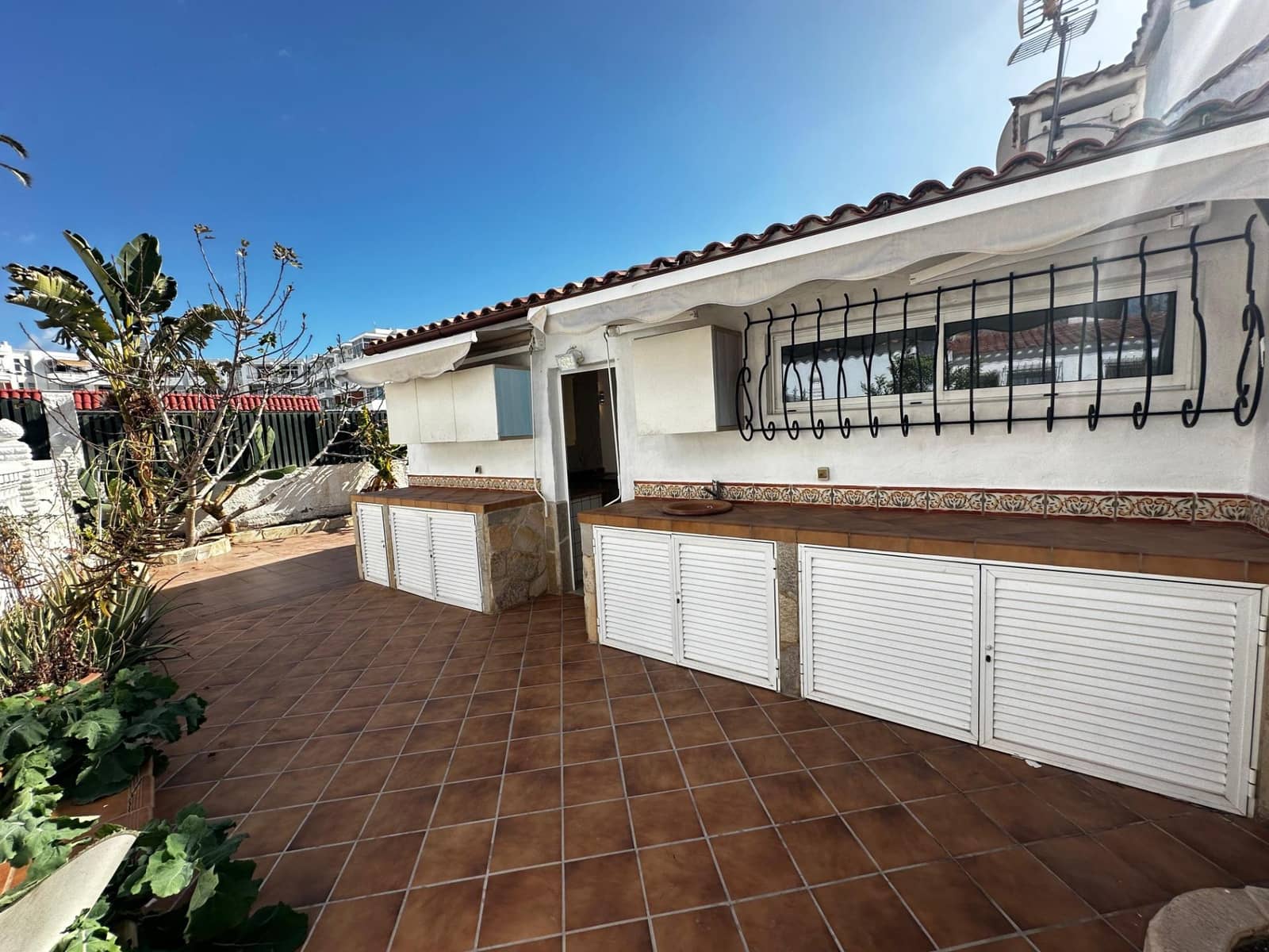 Bungalow de 2 habitaciones en Playa del Inglés en venta con piscina - 369.000 € (Ref: 9497161)