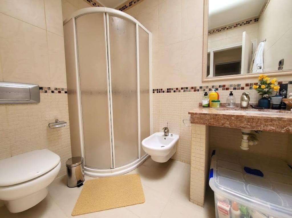 2 soverom Leilighet til leie i Amadores - € 2 000 (Ref: 9518879)