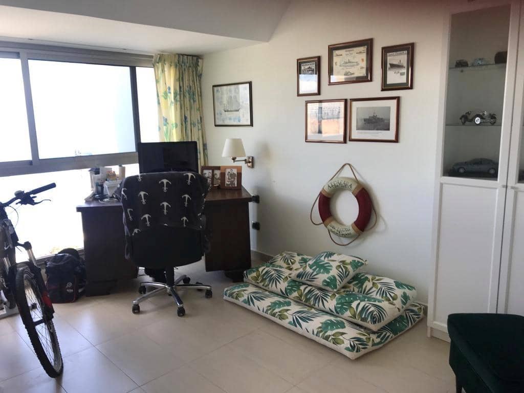 2 soverom Leilighet til leie i Amadores - € 2 000 (Ref: 9518879)