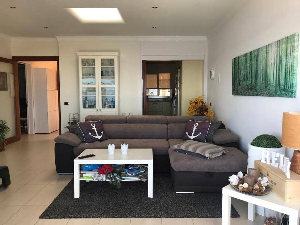 2 soverom Leilighet til leie i Amadores - € 2 000 (Ref: 9518879)