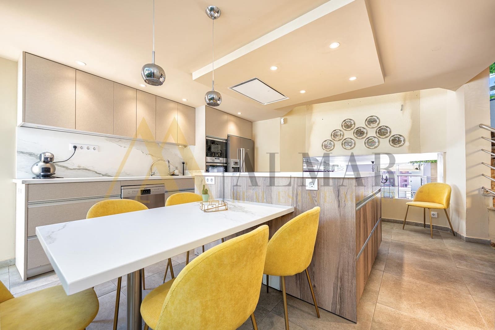 5 chambre Villa/Maison à vendre à San Bartolome de Tirajana avec piscine garage - 1 150 000 € (Ref: 9530493)