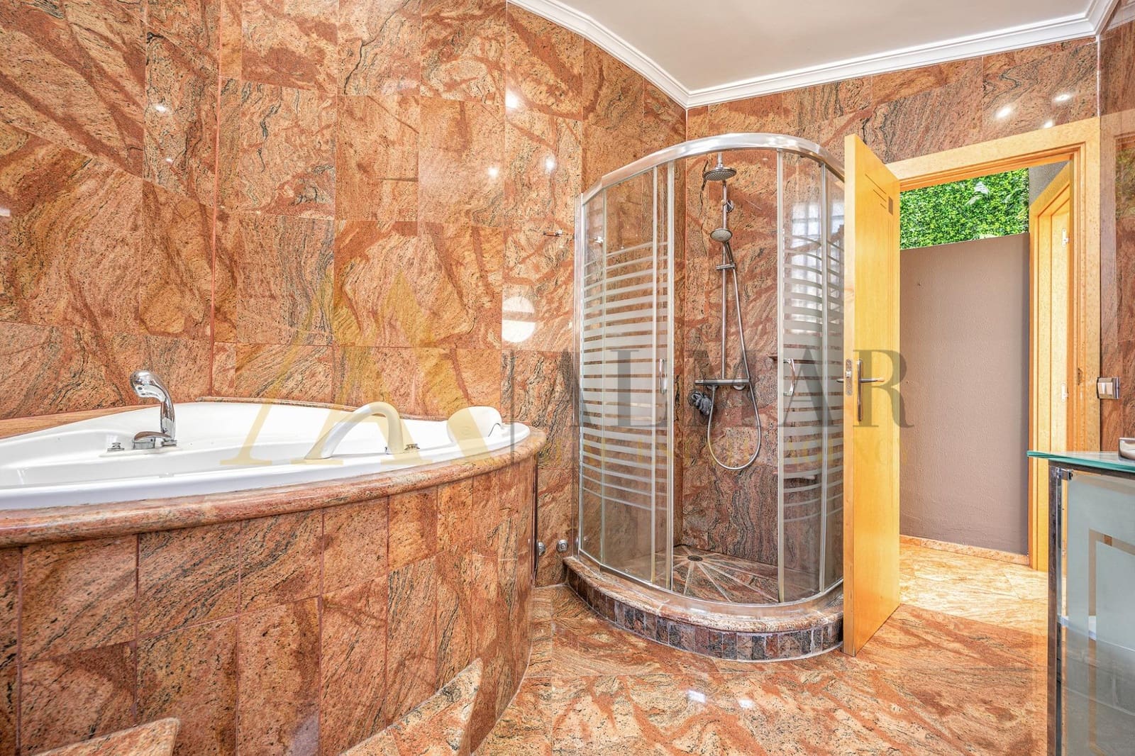 5 chambre Villa/Maison à vendre à San Bartolome de Tirajana avec piscine garage - 1 150 000 € (Ref: 9530493)