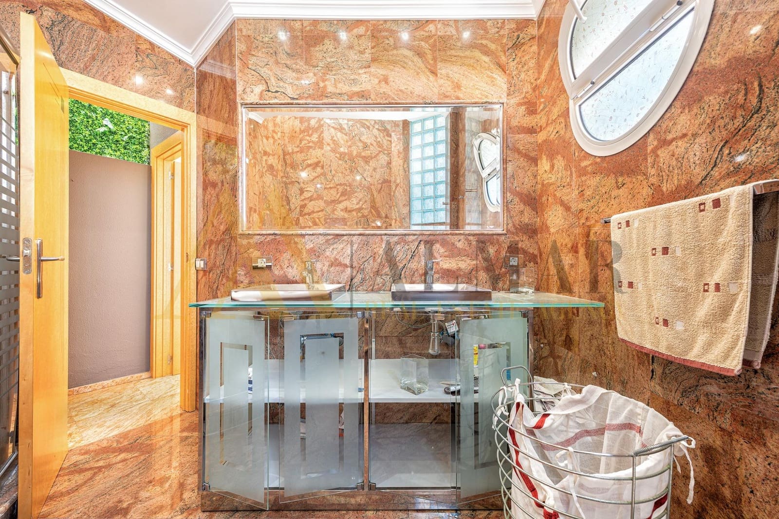 5 chambre Villa/Maison à vendre à San Bartolome de Tirajana avec piscine garage - 1 150 000 € (Ref: 9530493)