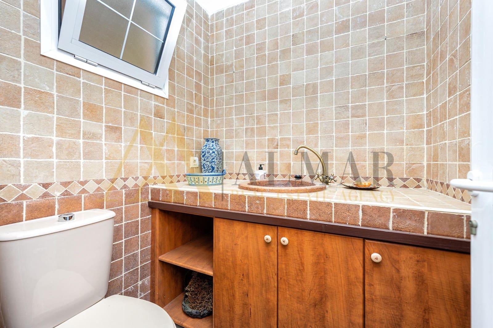 5 bedroom Villa for sale in San Bartolome de Tirajana with pool garage - € 1,150,000 (Ref: 9530493)