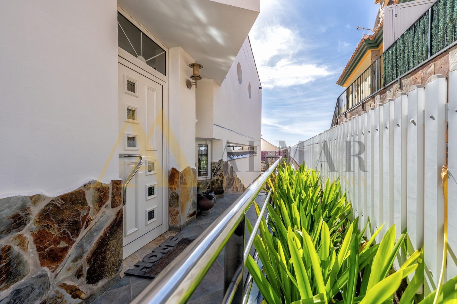 5 Zimmer Villa zu verkaufen in San Bartolome de Tirajana mit Pool Garage - 980.000 € (Ref: 9530493)