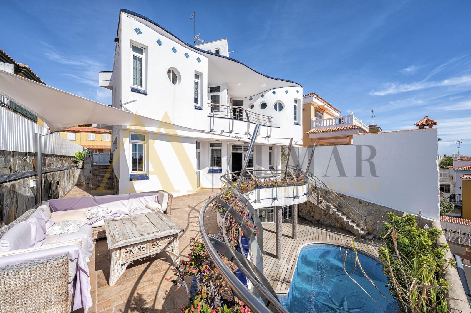 5 Zimmer Villa zu verkaufen in San Bartolome de Tirajana mit Pool Garage - 980.000 € (Ref: 9530493)