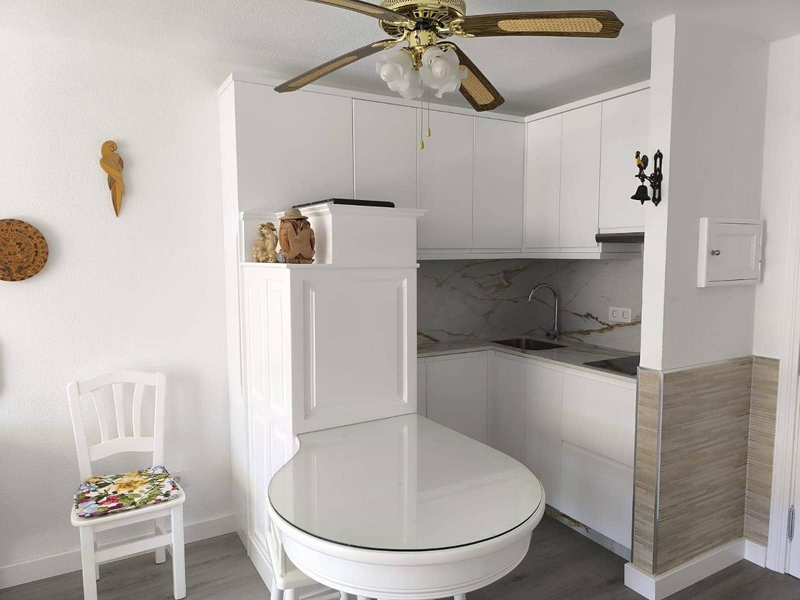 1 quarto Apartamento para arrendar em Puerto Rico com piscina - 1 200 € (Ref: 9533694)