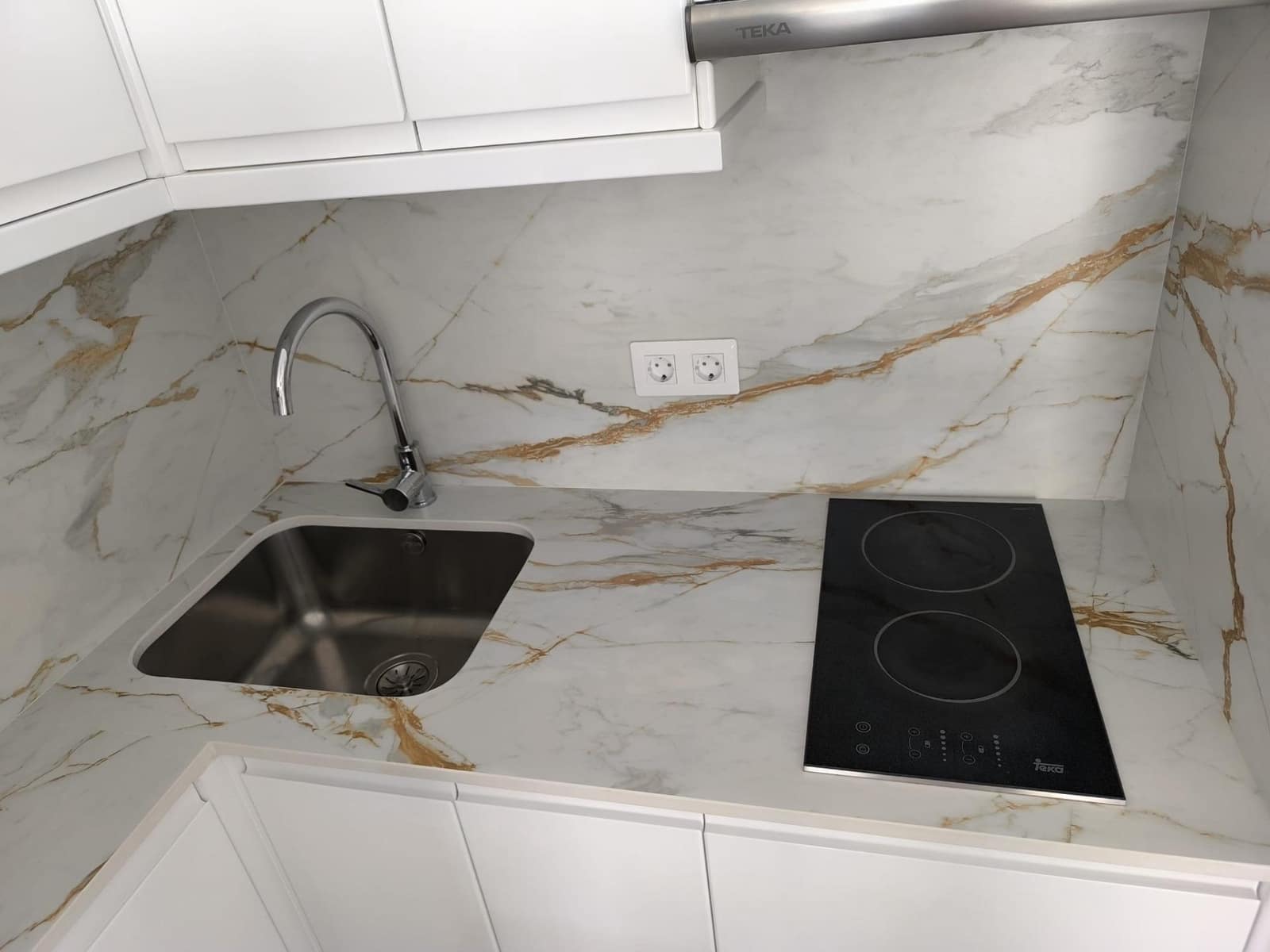 1 quarto Apartamento para arrendar em Puerto Rico com piscina - 1 200 € (Ref: 9533694)