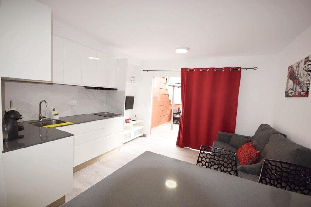 Studio att hyra i San Agustin - 900 € (Ref: 9551449)