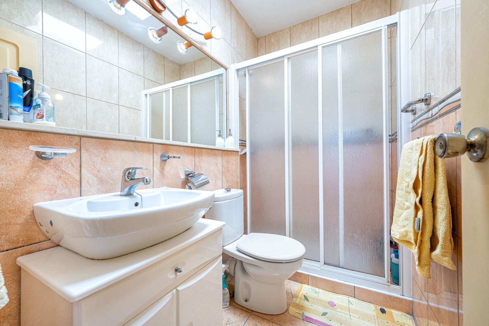 3 bedroom Apartment for sale in San Bartolome de Tirajana with pool - € 395,000 (Ref: 9582917)