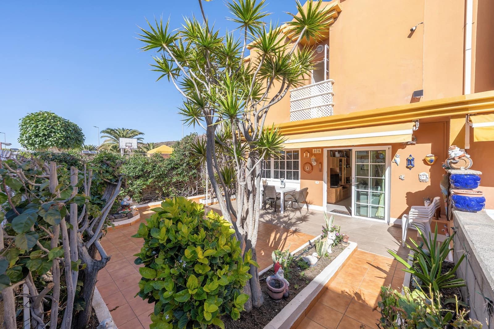 3 bedroom Apartment for sale in San Bartolome de Tirajana with pool - € 395,000 (Ref: 9582917)