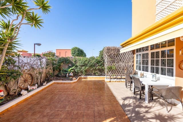 3 slaapkamer Appartement te koop in San Bartolomé de Tirajana met zwembad - € 395.000 (Ref: 9582917)