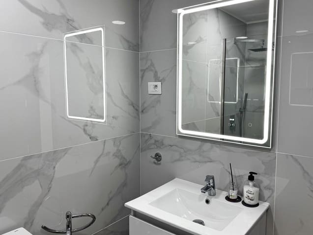 2 soveværelse Lejlighed til leje i Puerto Rico, Mogán med swimmingpool - € 1.400 (Ref: 9599497)