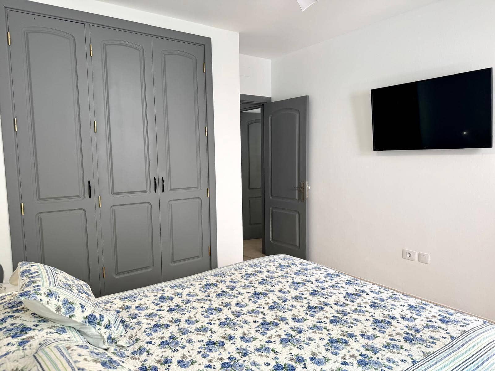 2 soveværelse Lejlighed til leje i Puerto Rico med swimmingpool - € 1.400 (Ref: 9599497)