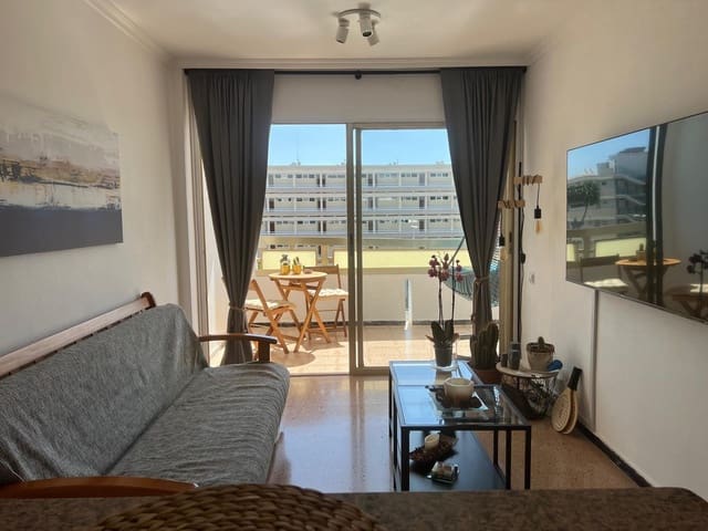 1 makuuhuone Huoneisto vuokrattavana paikassa Playa del Inglés, San Bartolomé de Tirajana mukana uima-altaan - 1 400 € (Ref: 9601179)