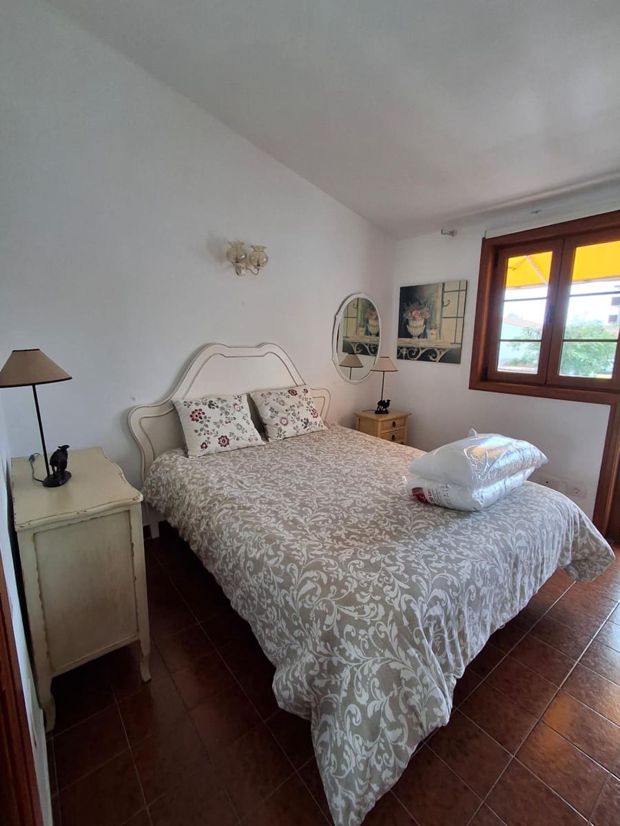 2 slaapkamer Appartement te huur in Playa del Ingles met zwembad garage - € 2.000 (Ref: 9608032)