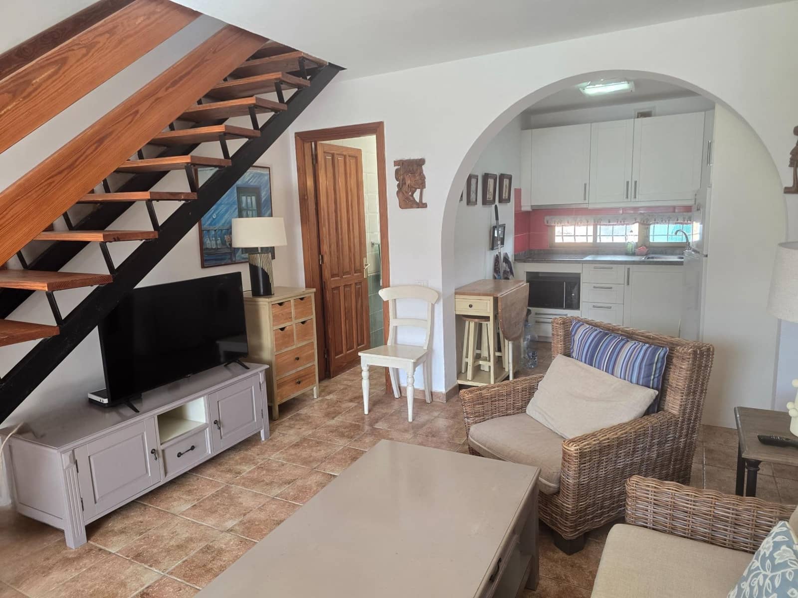 2 slaapkamer Appartement te huur in Playa del Ingles met zwembad garage - € 2.000 (Ref: 9608032)
