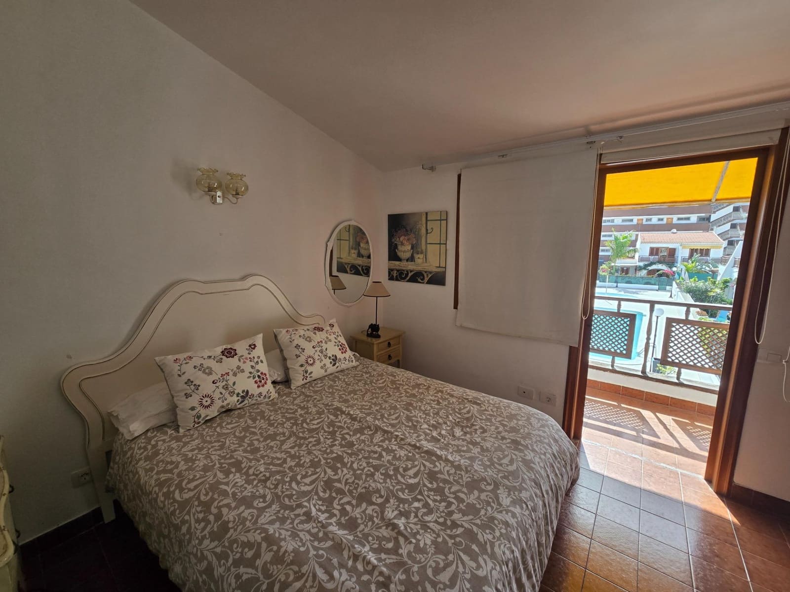 2 slaapkamer Appartement te huur in Playa del Ingles met zwembad garage - € 2.000 (Ref: 9608032)