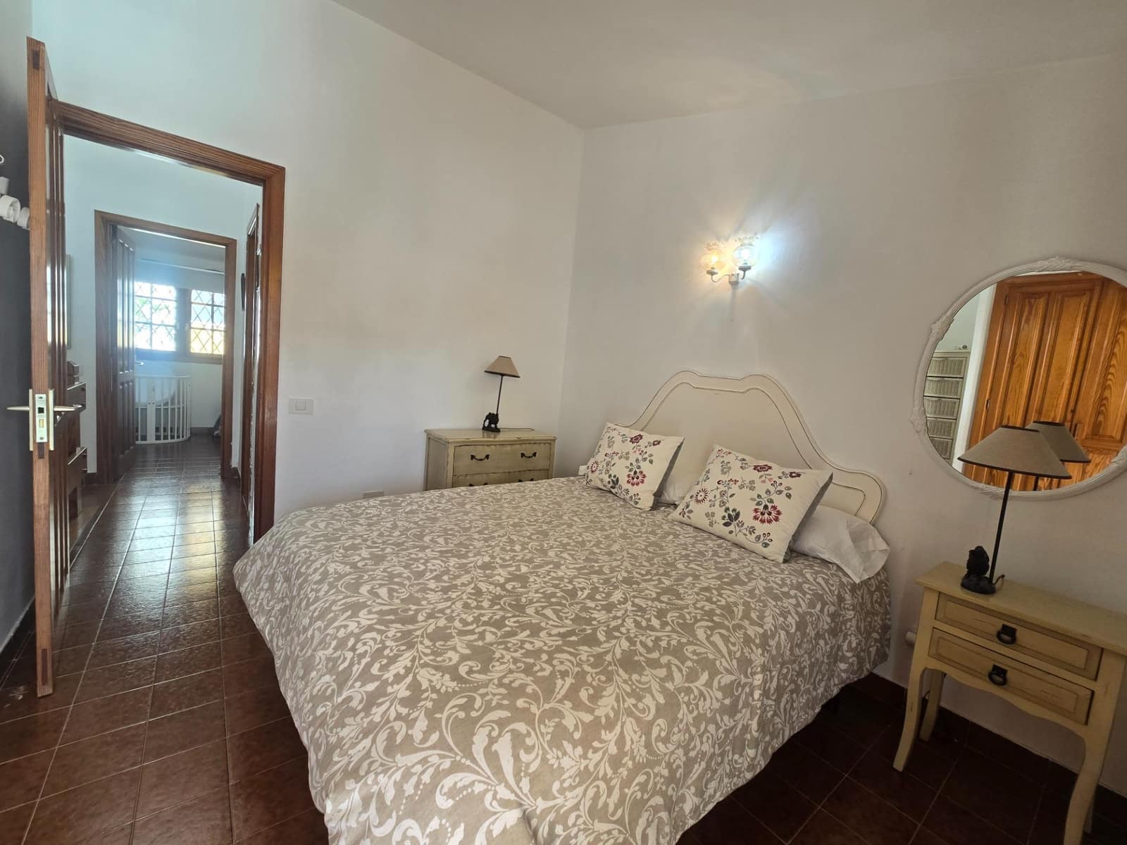 2 slaapkamer Appartement te huur in Playa del Ingles met zwembad garage - € 2.000 (Ref: 9608032)