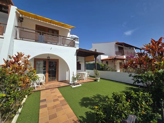 Appartement de 2 chambres à louer à Playa del Inglés, San Bartolomé de Tirajana avec piscine garage - 2 000 € (Ref: 9608032)