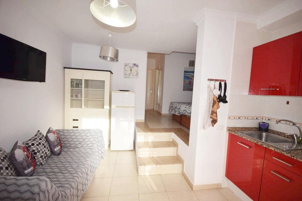 Yksiö vuokrattavana paikassa San Agustin - 900 € (Ref: 9619198)