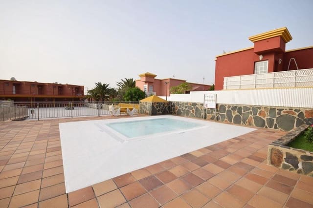 Yksiö vuokrattavana paikassa San Agustín, San Bartolomé de Tirajana - 900 € (Ref: 9619198)